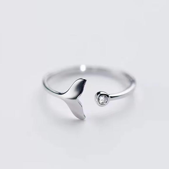 NWOT Sterling Silver 925 Whale Tail Ring - Picture 1 of 2